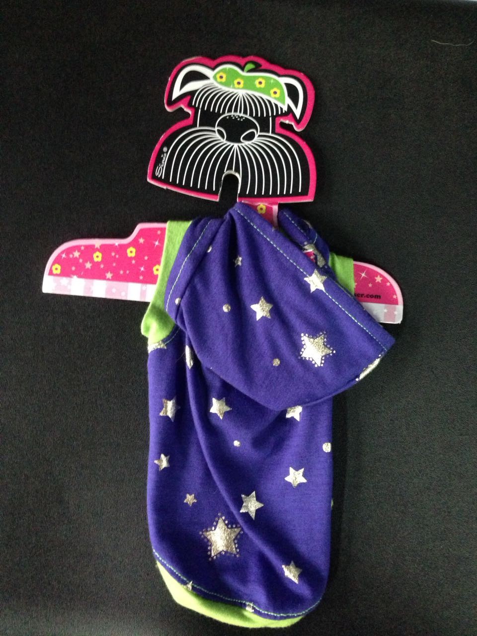 Camisa azul con estrellas