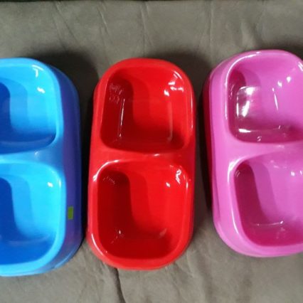 Platos dobles plásticos Jak