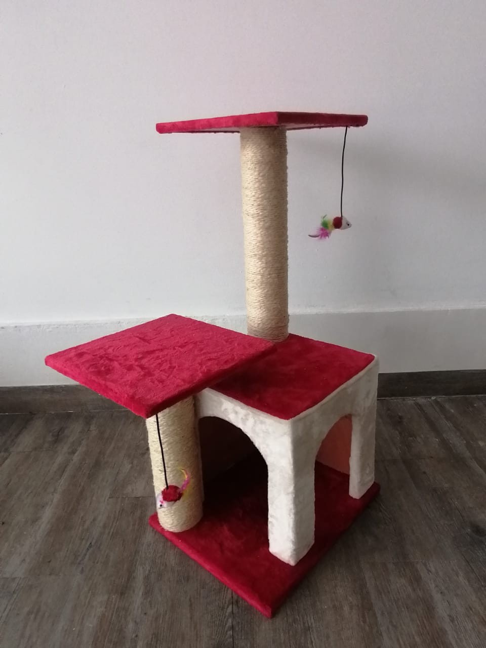Rascador Rojo