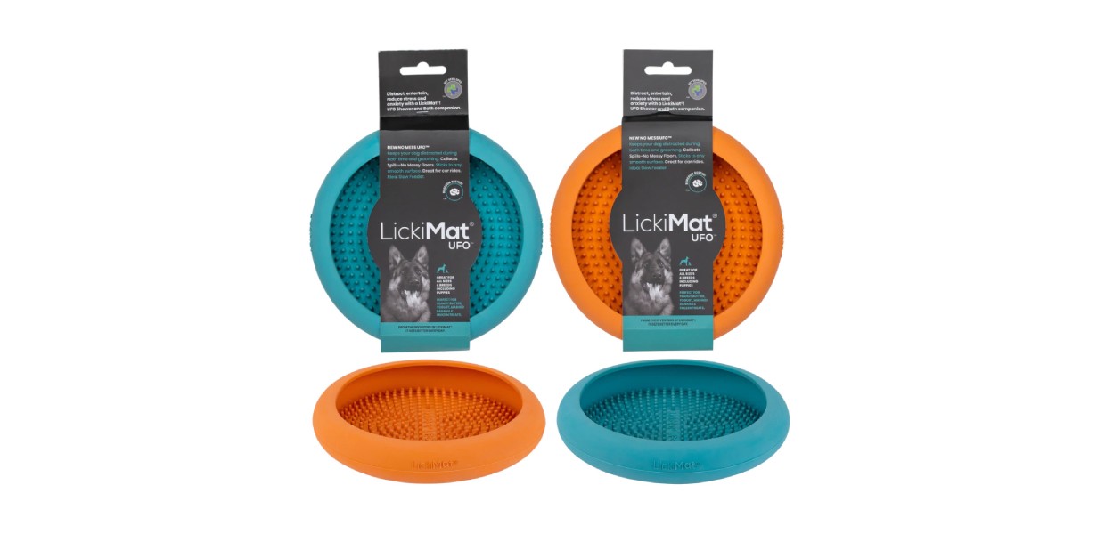 LickiMat UFO Dog