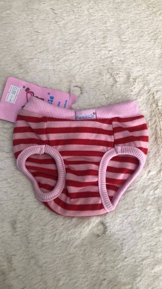 Calzón para perrita pequeña Small Rosado con rojo
