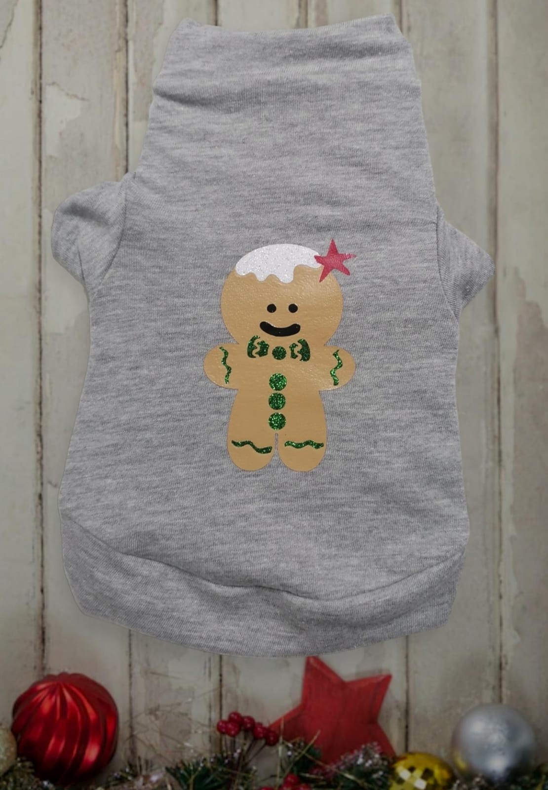 Camiseta gris navideña